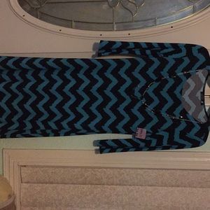 BRAND NEW DRESS comes with necklace 😍